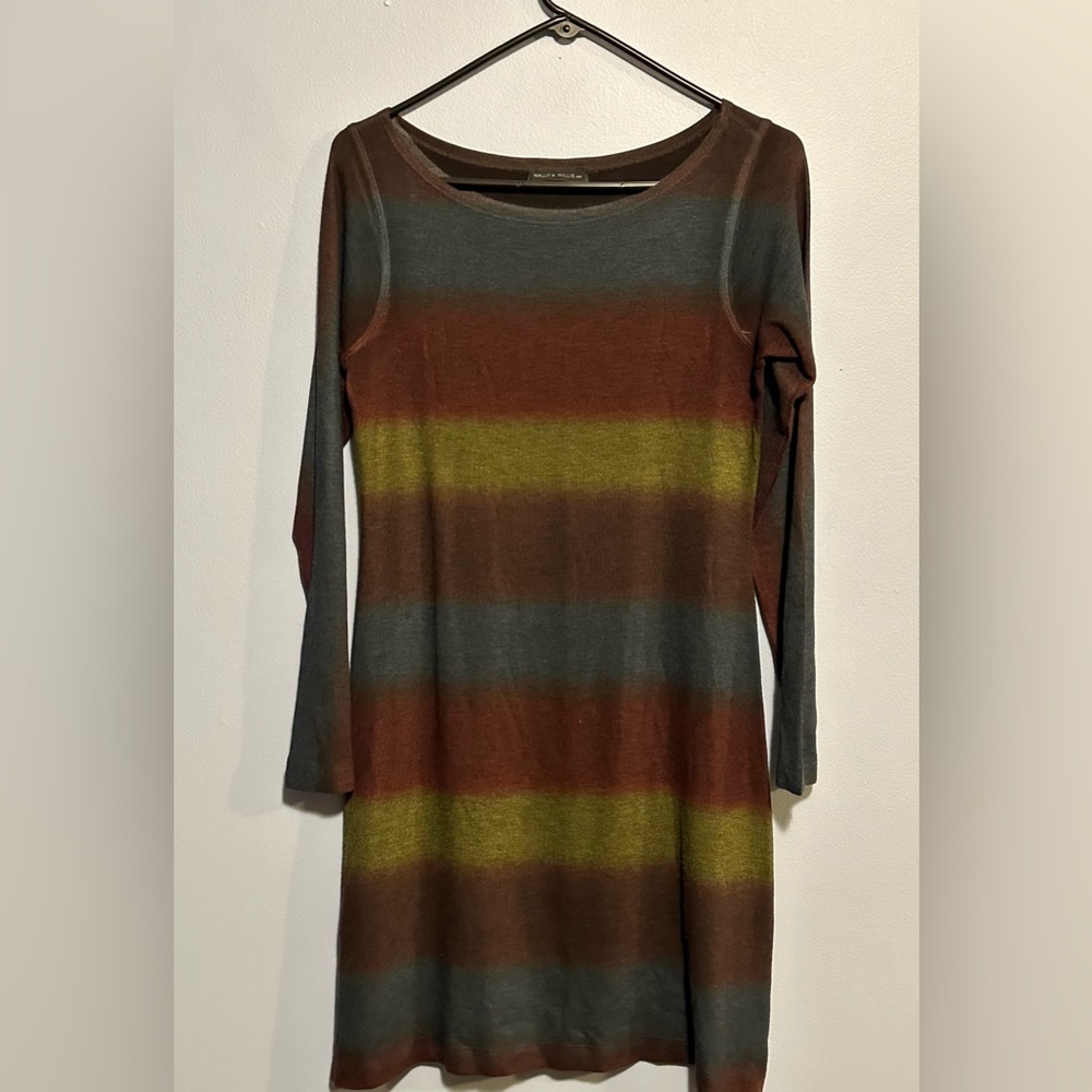 Wow this has the best colors! Super light fabric.